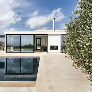 Redimeti Villa Avola