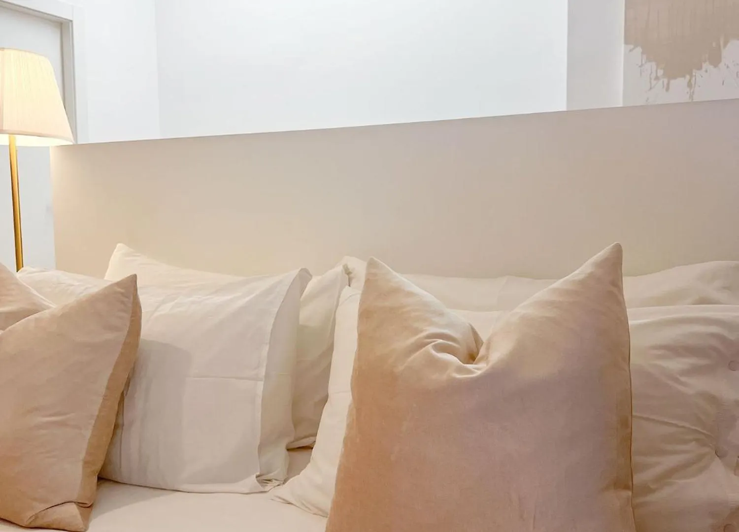 Divini Gae Aulenti Apartment Milan