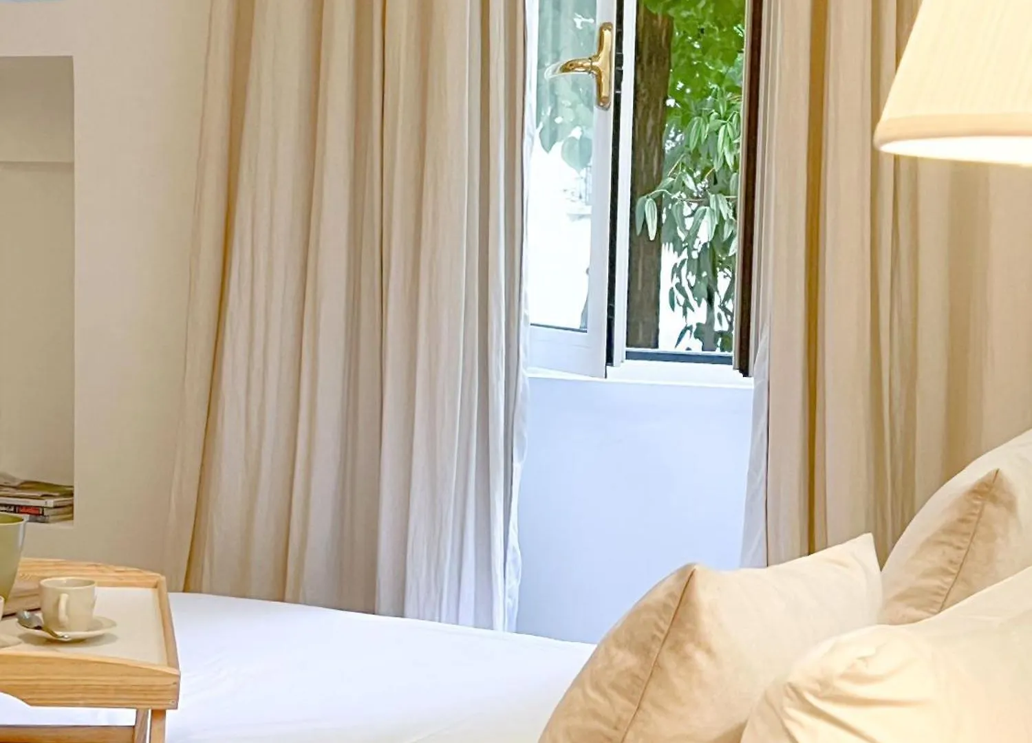 Divini Gae Aulenti Apartment Milan Italy
