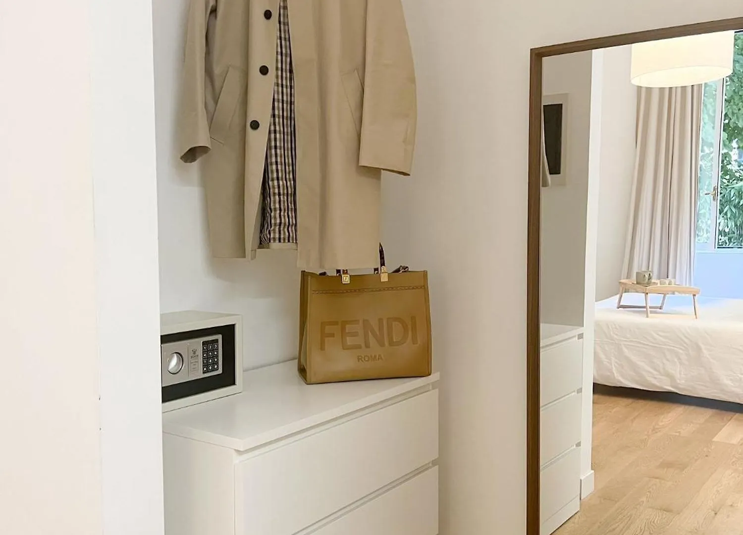 Divini Gae Aulenti Apartment Milan